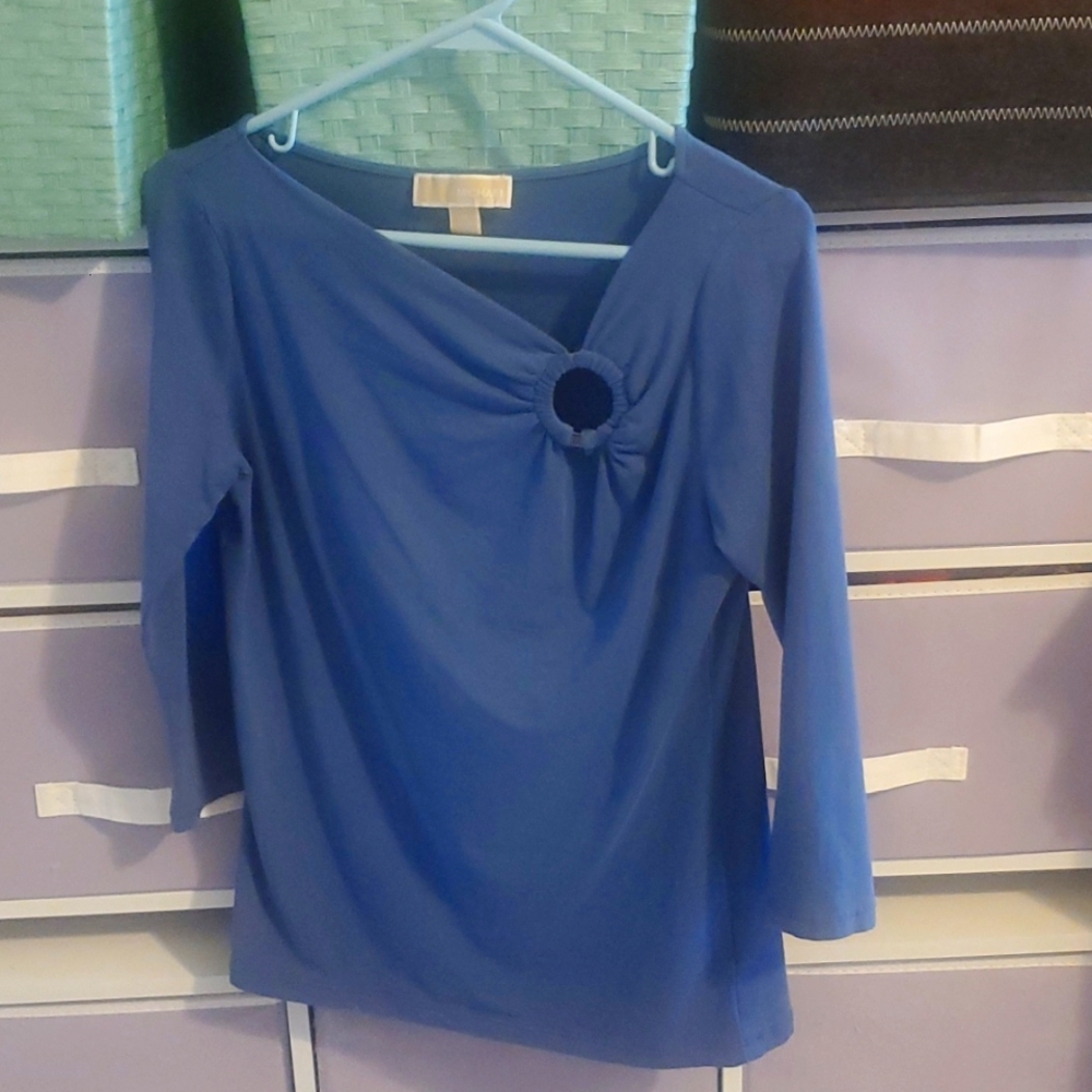 Micheal Kors top size M